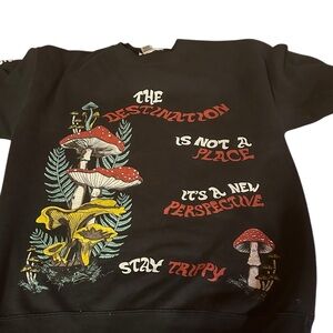Project Social T Oversized Mushroom Graphic Sweatshirt “Stay Trippy” Boho Crewne
